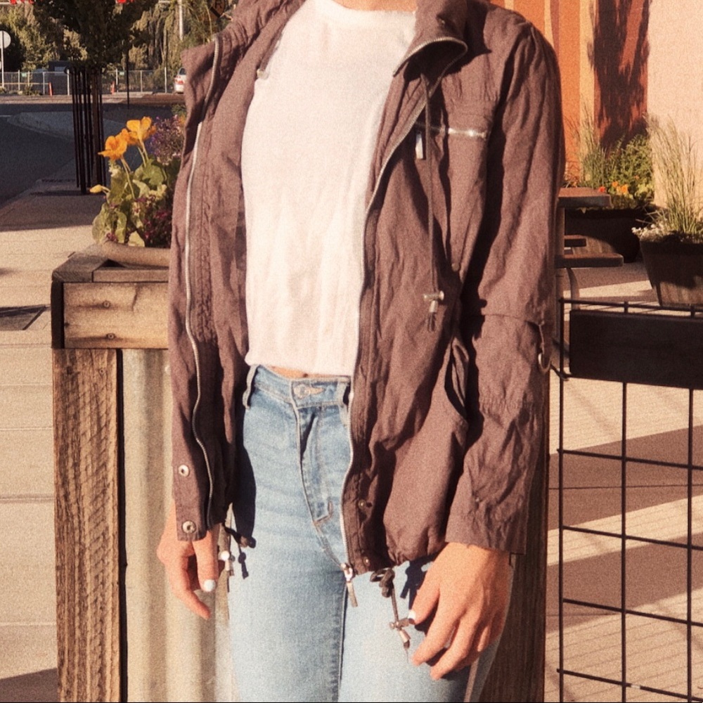 zip up jacket - Picture 2 of 5